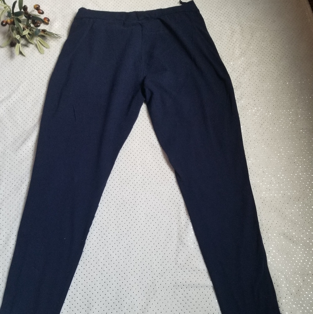 Queen Collection stretch pants Large